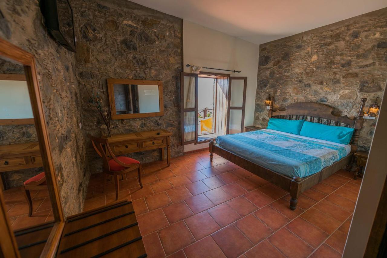 Hotel Rural Huerto Viejo Tesejerague Kültér fotó